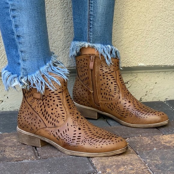 Urban Outfitters Shoes - Cognac Perforated Pointy Toe Western Ankle Bootie